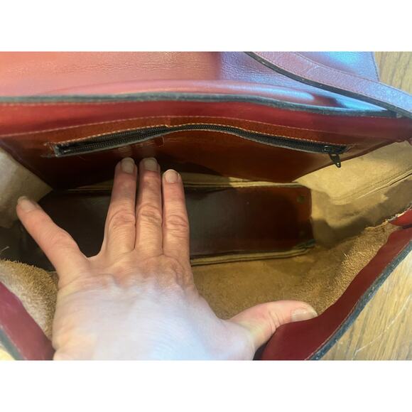 Etienne aigner vintage red leather handbag old money classic elegant purse - Picture 7 of 8